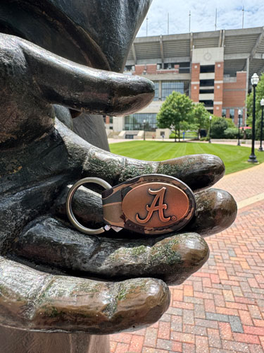Alabama Crimson Tide Oval Camo Leather Key Fob